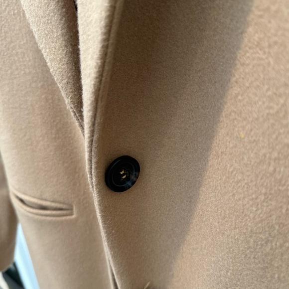 Women’s Overcoat - Picture 4 of 5